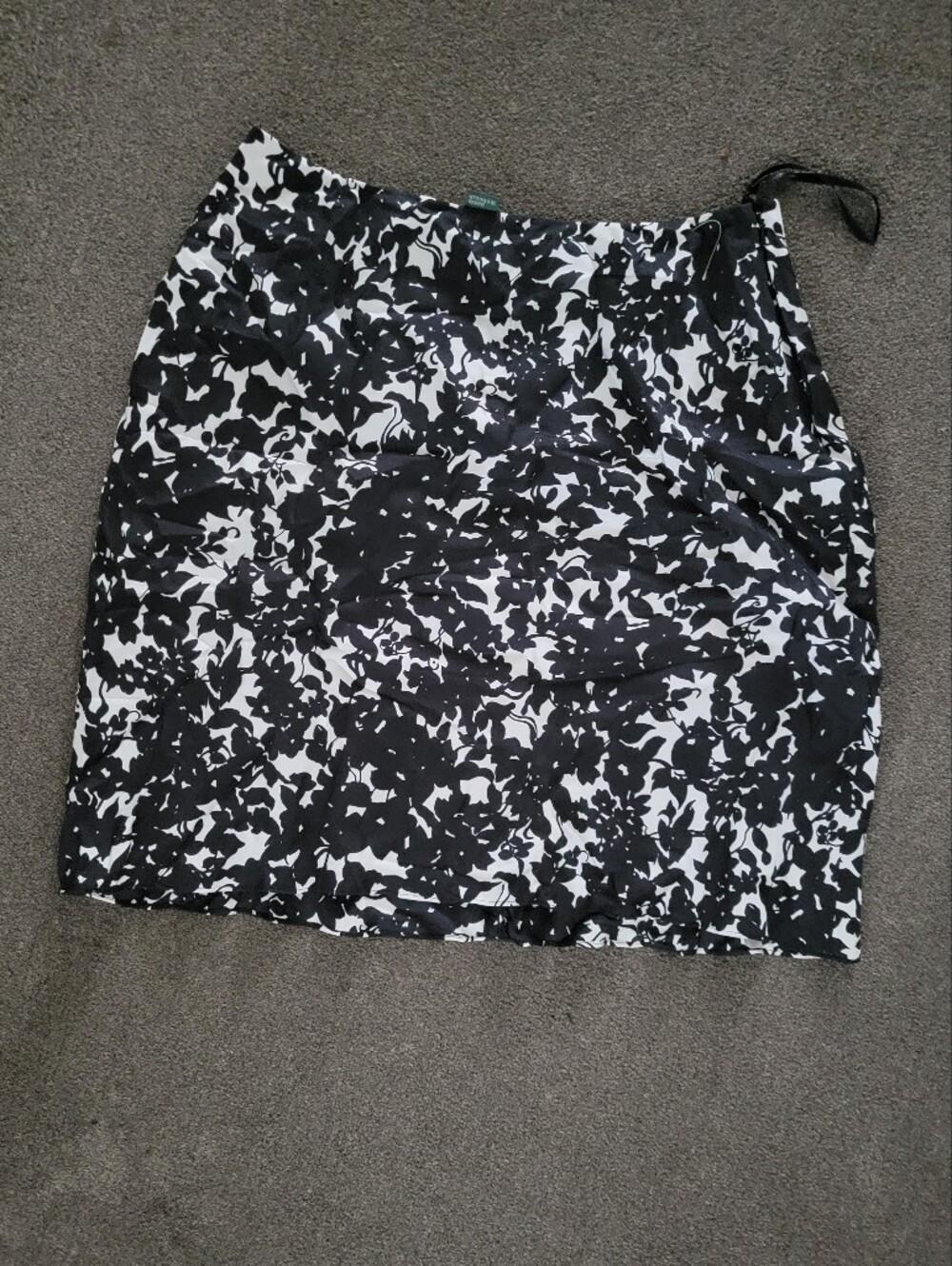 Ralph Lauren Black & White Floral Tie-Detail Skirt Size 12